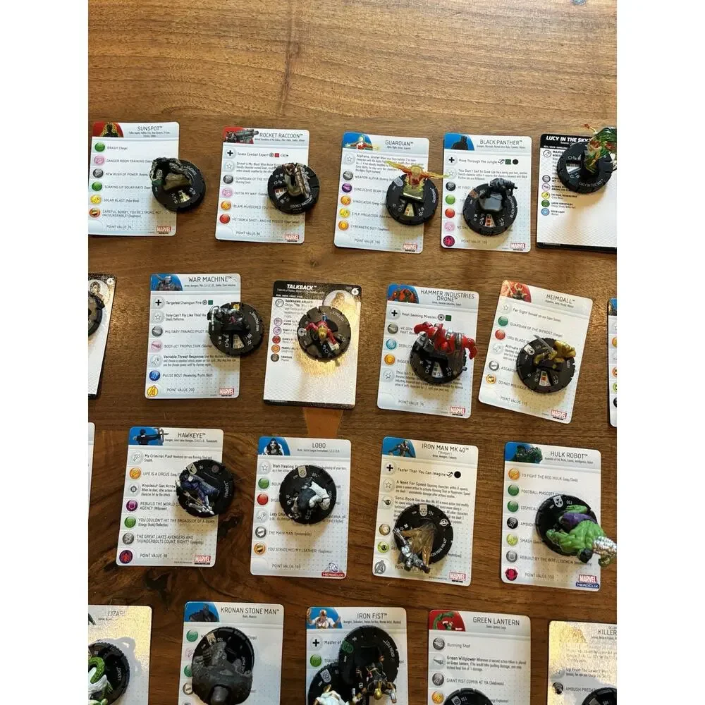 Heroclix Marvel DC Superheroes Lot of 48 & Cards LOOK
